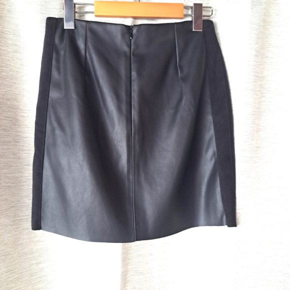 Faux leather skirt - Picture 5 of 6